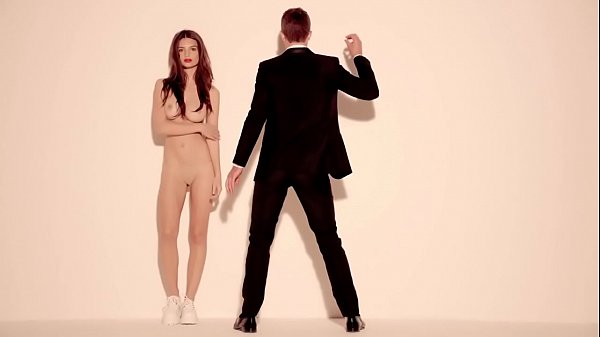 Robin thicke blurred lines emily