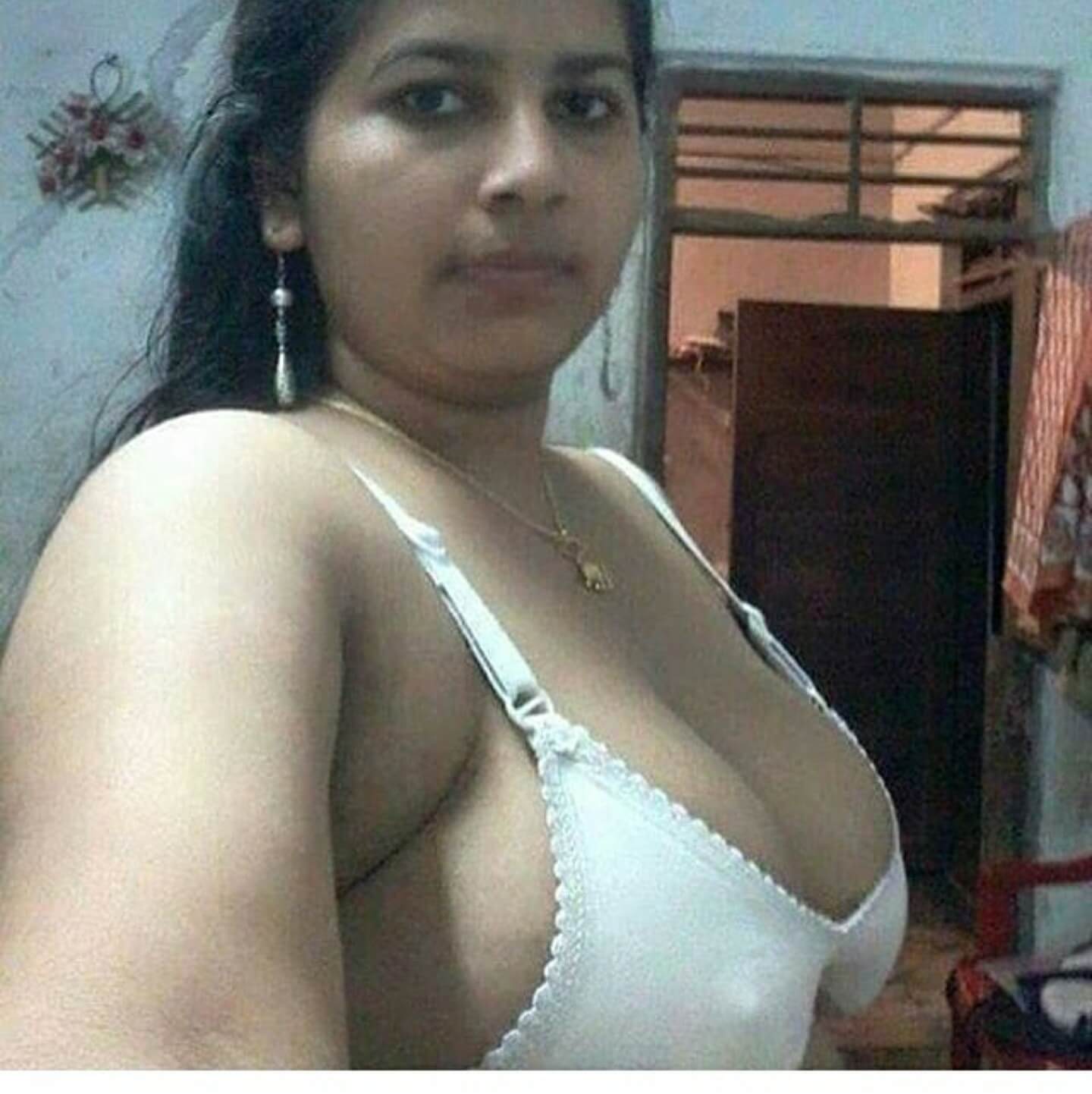 CatвЂ™s E. reccomend bangladeshi nice sexey girl photo